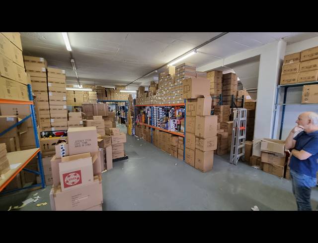 1,753M² WAREHOUSE RENTED IN SALT RIVER